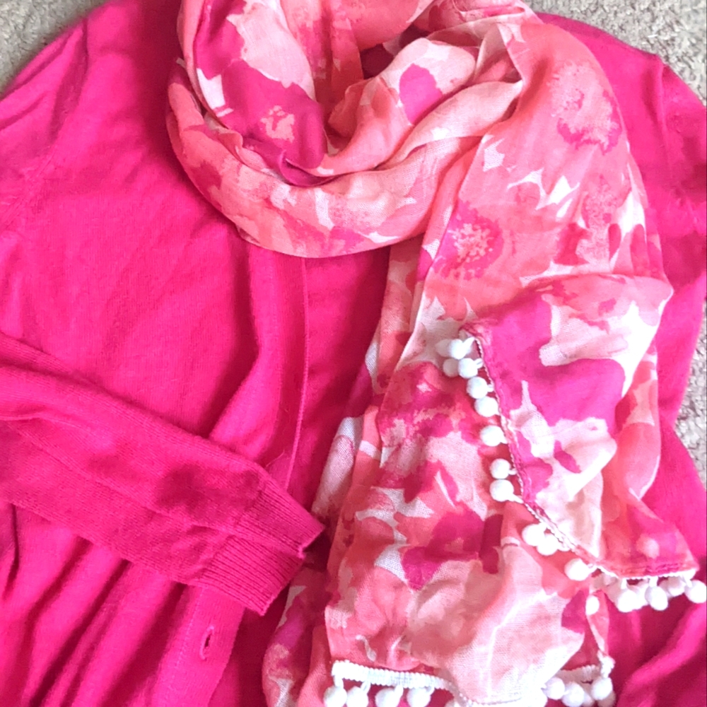 Tommy Hilfiger pink and peach light weight scarf